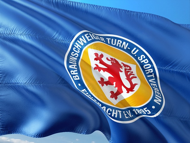 英超战报：福登传射，迪亚斯世界波，曼城3-0十人桑德兰